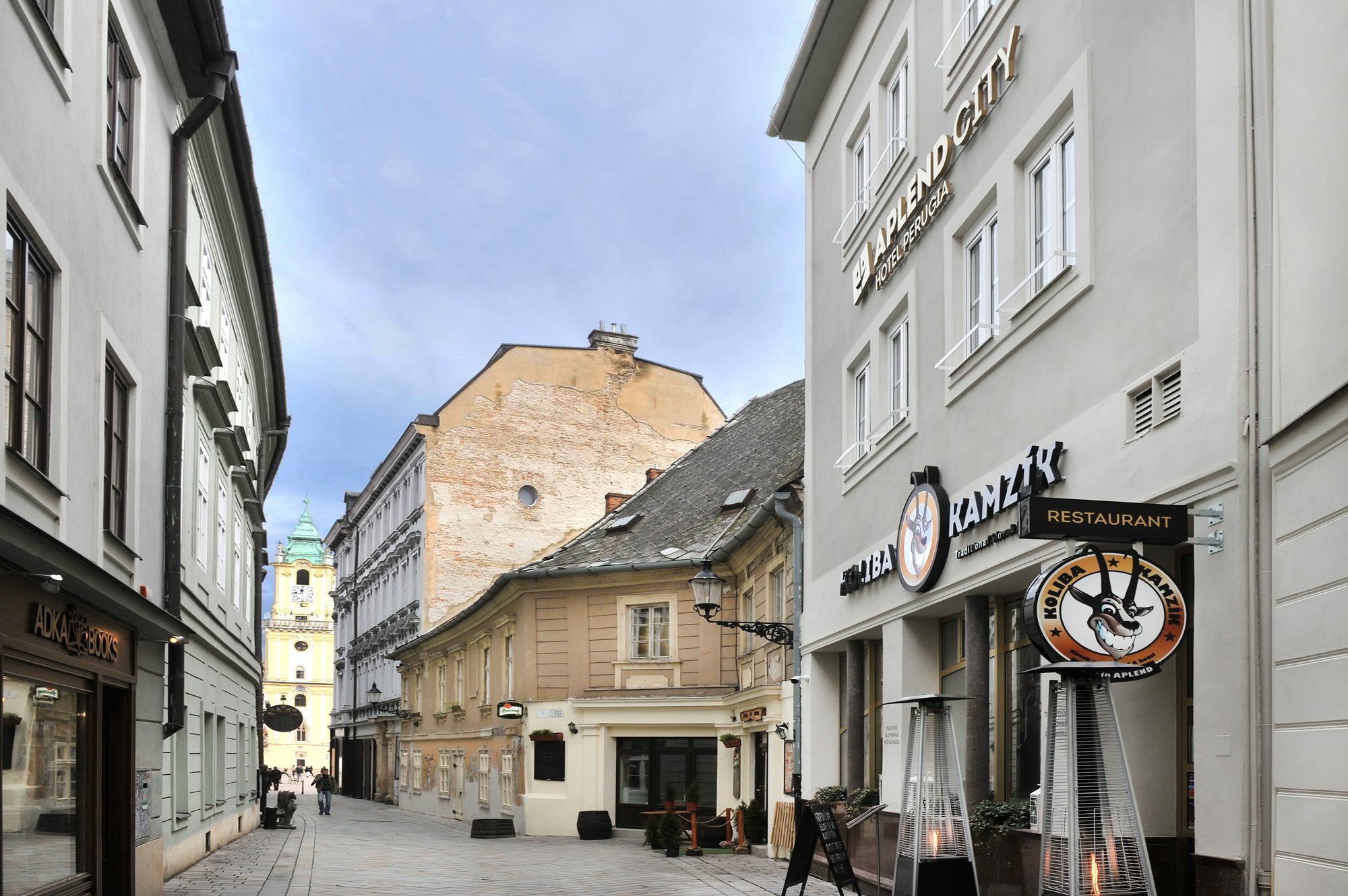 Aplend City Laurinska 11 Bratislava Exterior photo